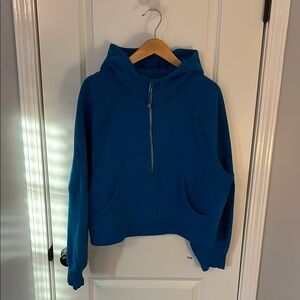 Lululemon poolside scuba cropped Half-Zip Hoodie